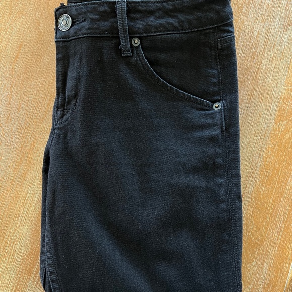 Hudson Signature Mid Rise Bootcut Jeans - Picture 2 of 7